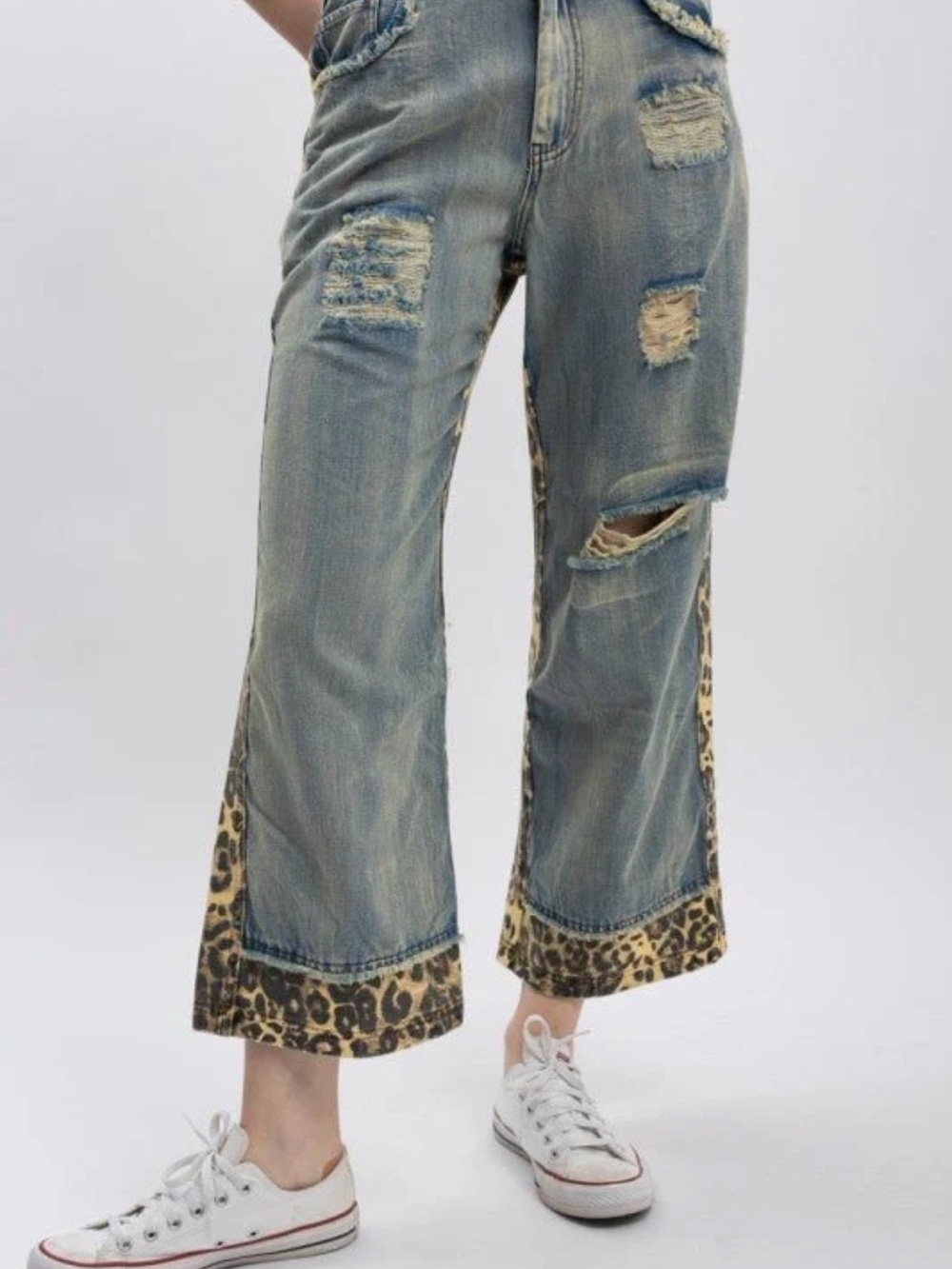 Blue Velvet NWT Leopard Trim Distressed Crop Jeans - Light Blue
